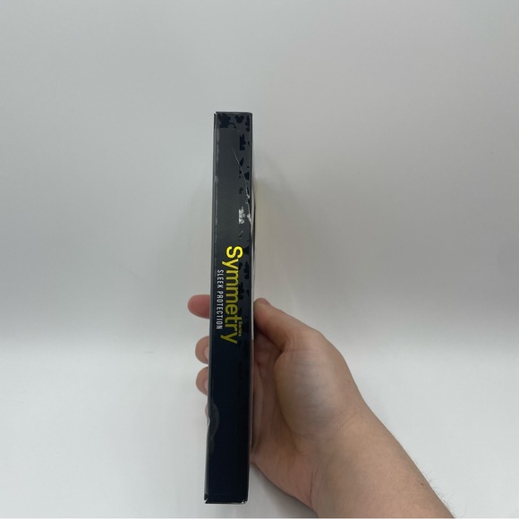 Otter box Disney NWOT - Picture 6 of 6